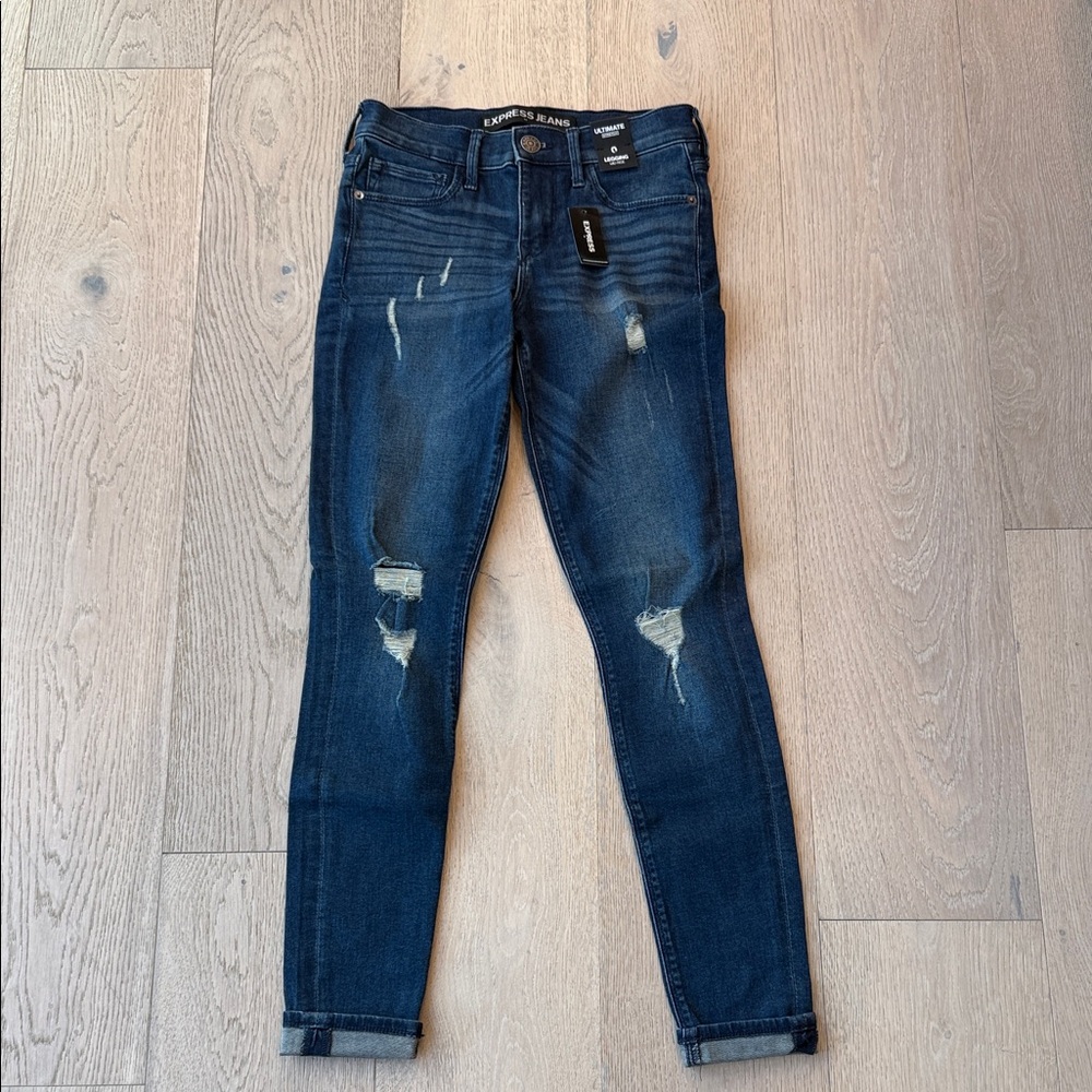 Express Women’s Distressed Dark Blue Mid-Rise Skinny Jeans – Size 0 – NWT